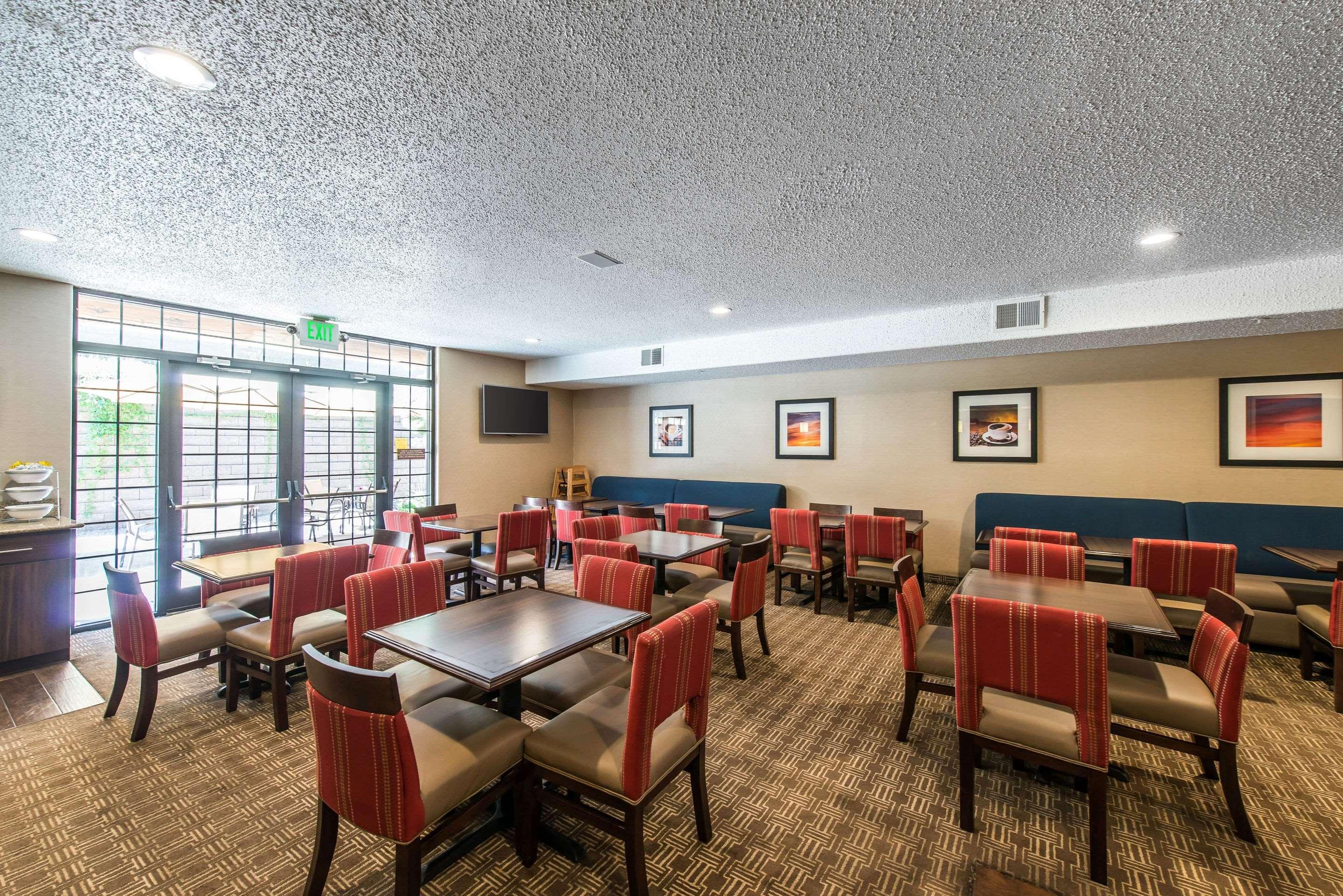 Comfort Suites Golden West On Evergreen Parkway Екстер'єр фото