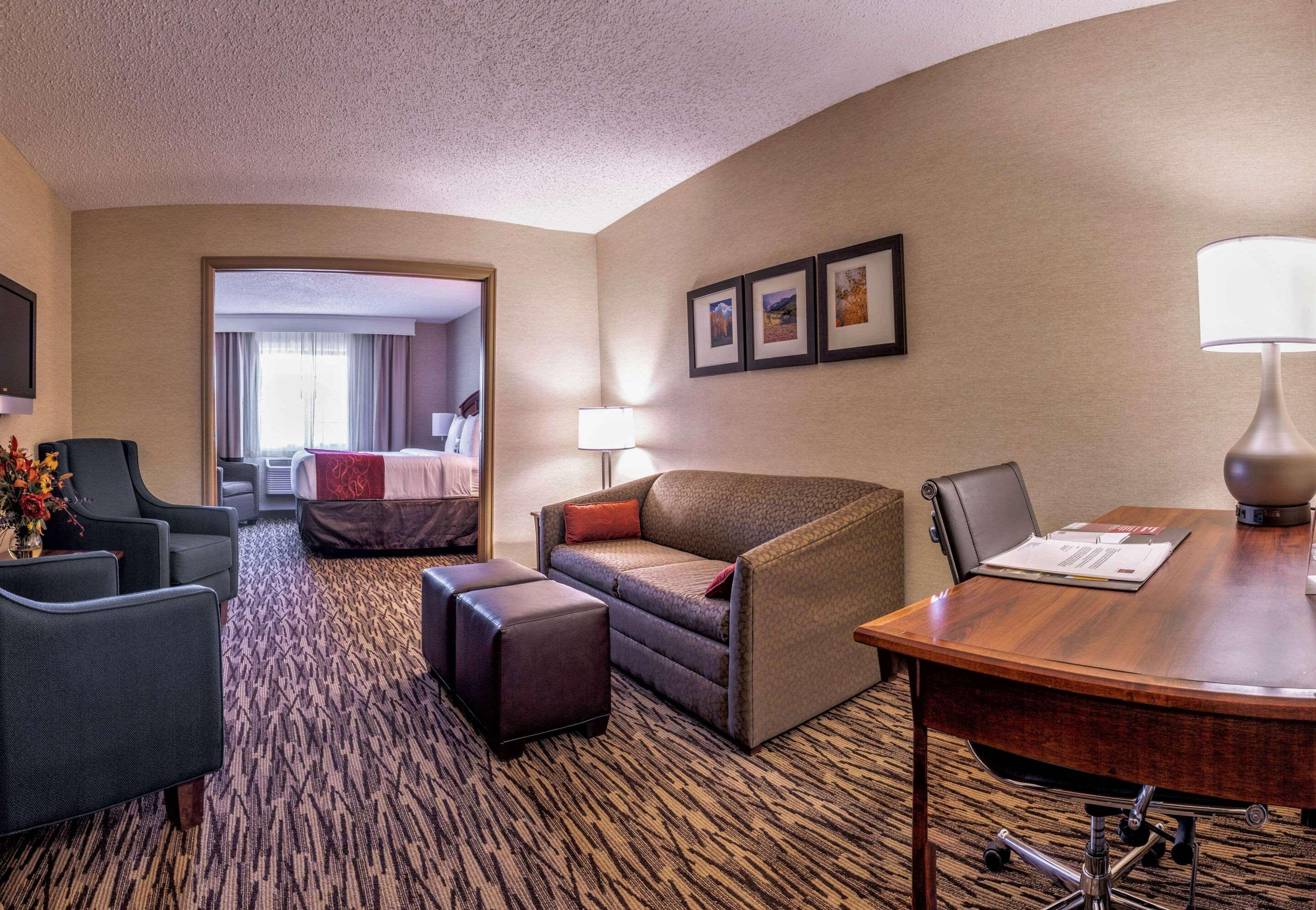Comfort Suites Golden West On Evergreen Parkway Екстер'єр фото