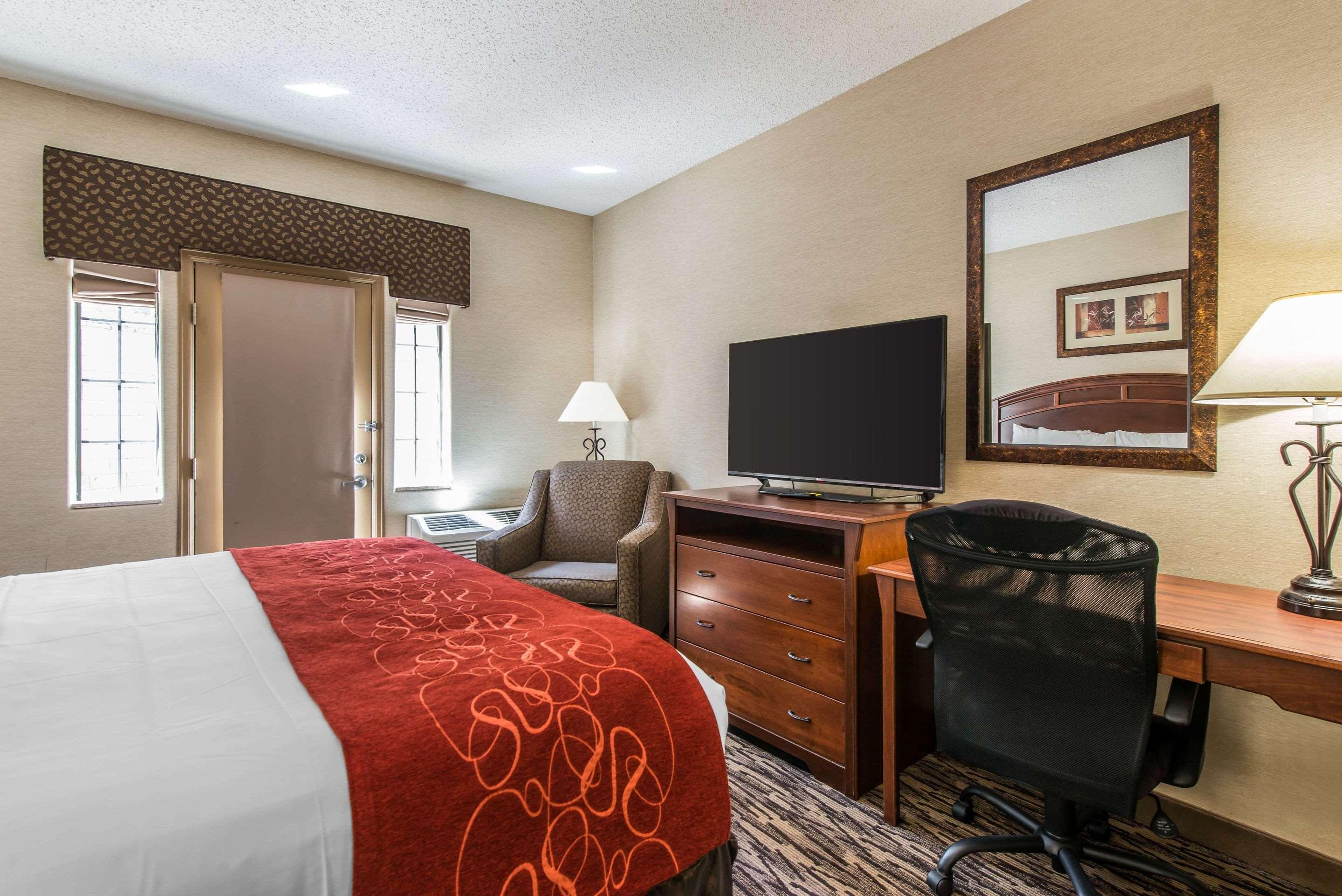 Comfort Suites Golden West On Evergreen Parkway Екстер'єр фото
