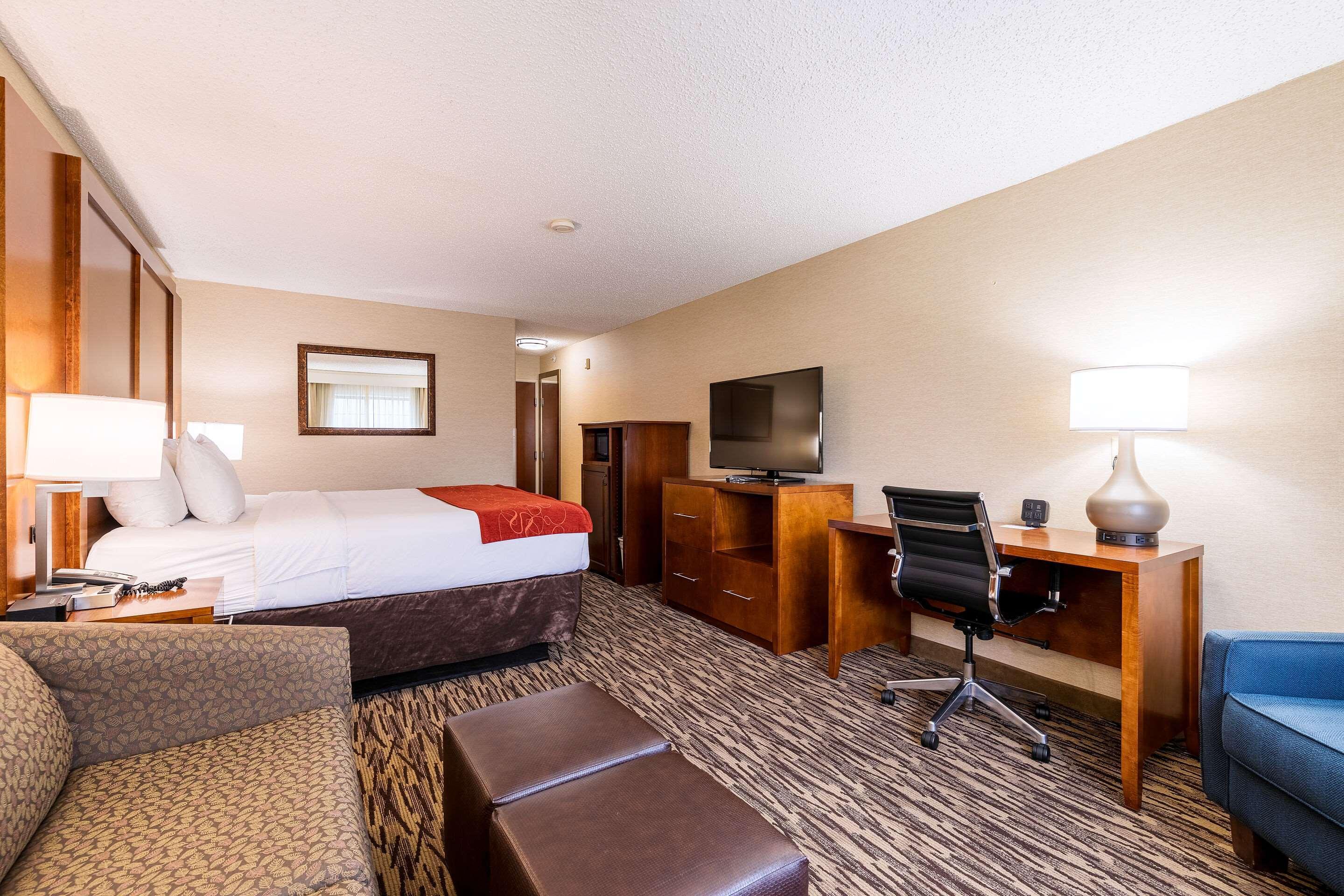 Comfort Suites Golden West On Evergreen Parkway Екстер'єр фото