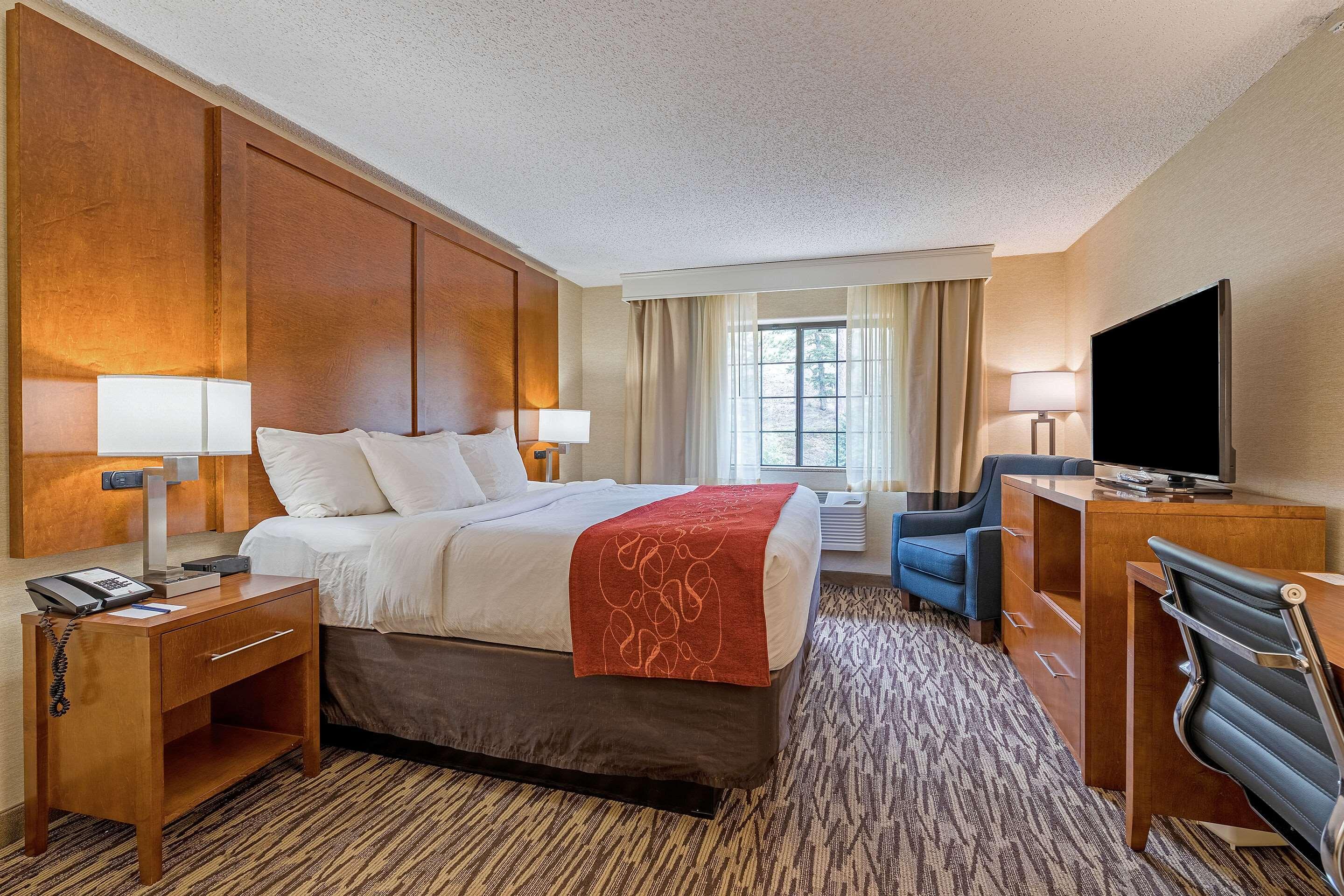 Comfort Suites Golden West On Evergreen Parkway Екстер'єр фото