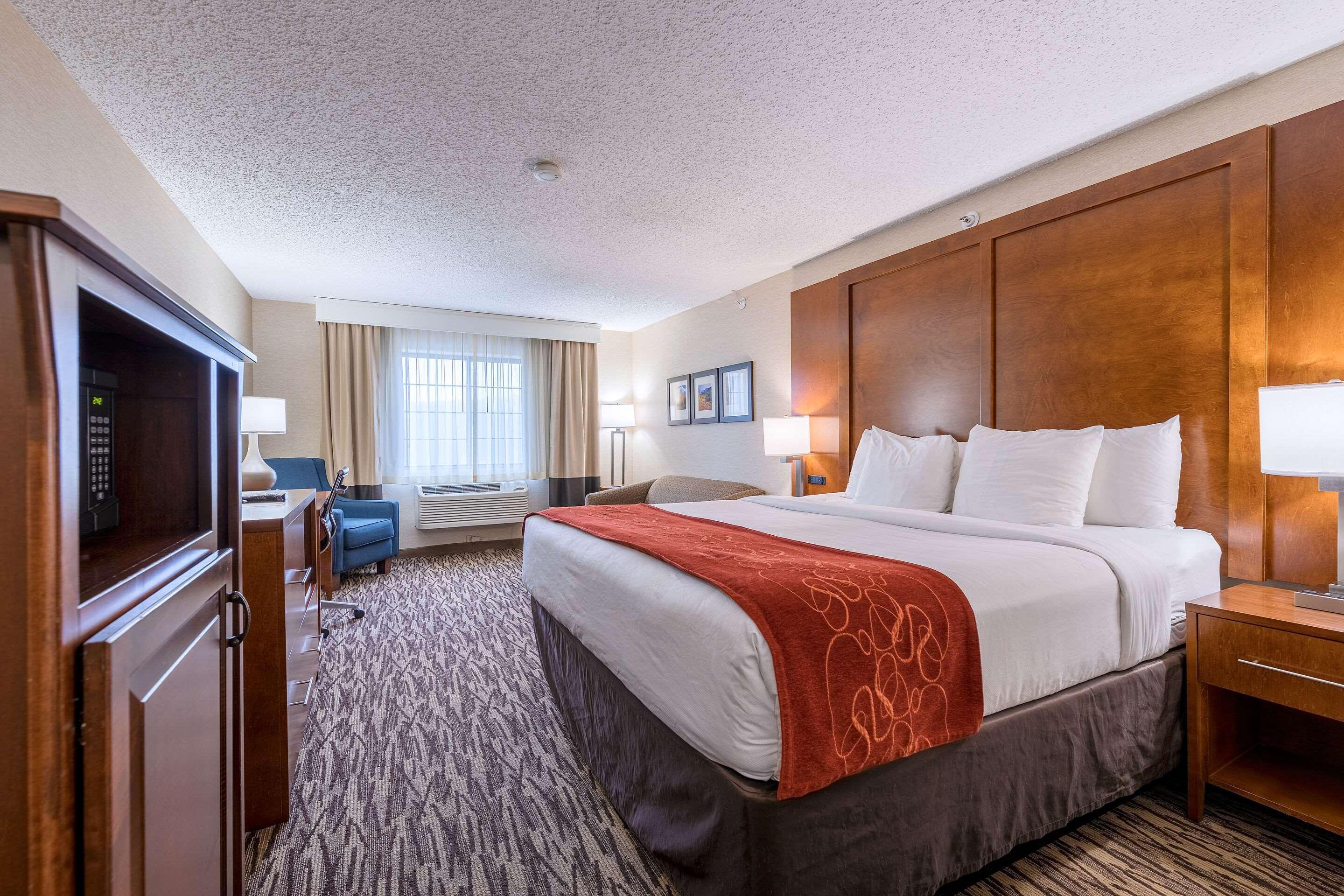 Comfort Suites Golden West On Evergreen Parkway Екстер'єр фото