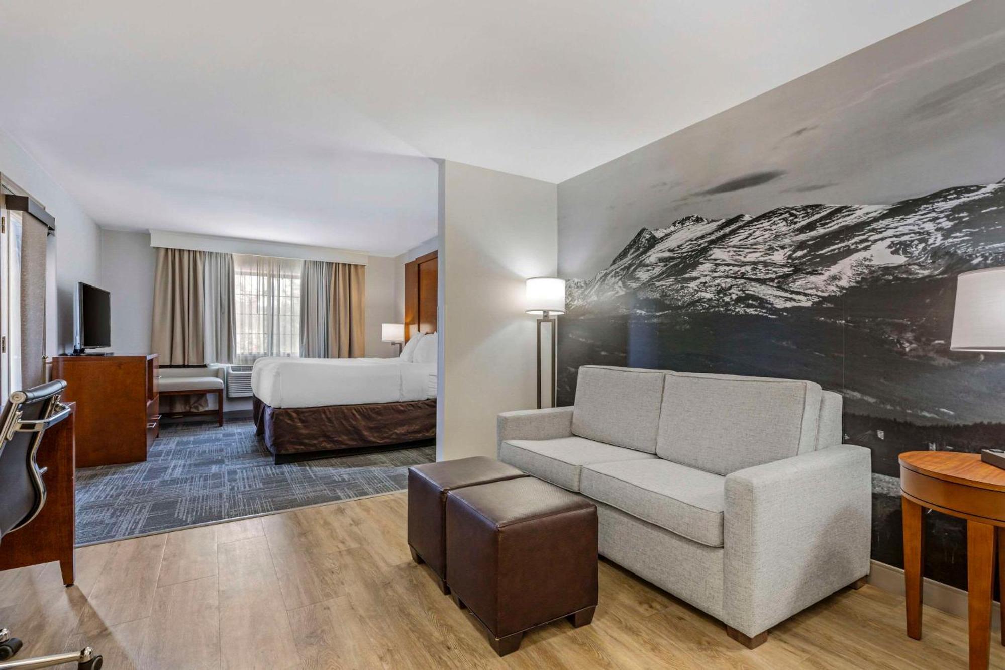 Comfort Suites Golden West On Evergreen Parkway Екстер'єр фото